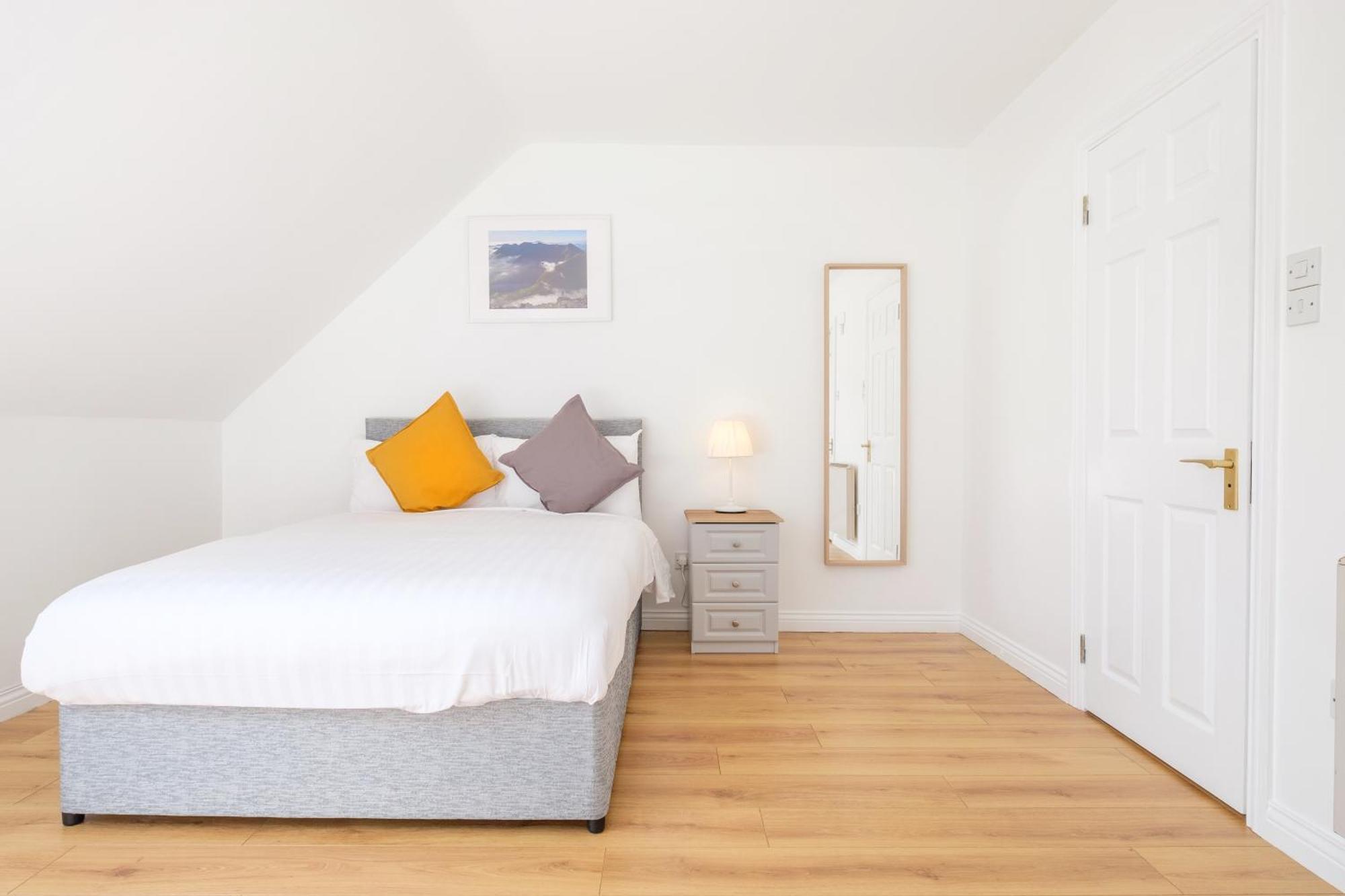 Apartamento Stylish & Modern 6-bed Townhouse W/parking