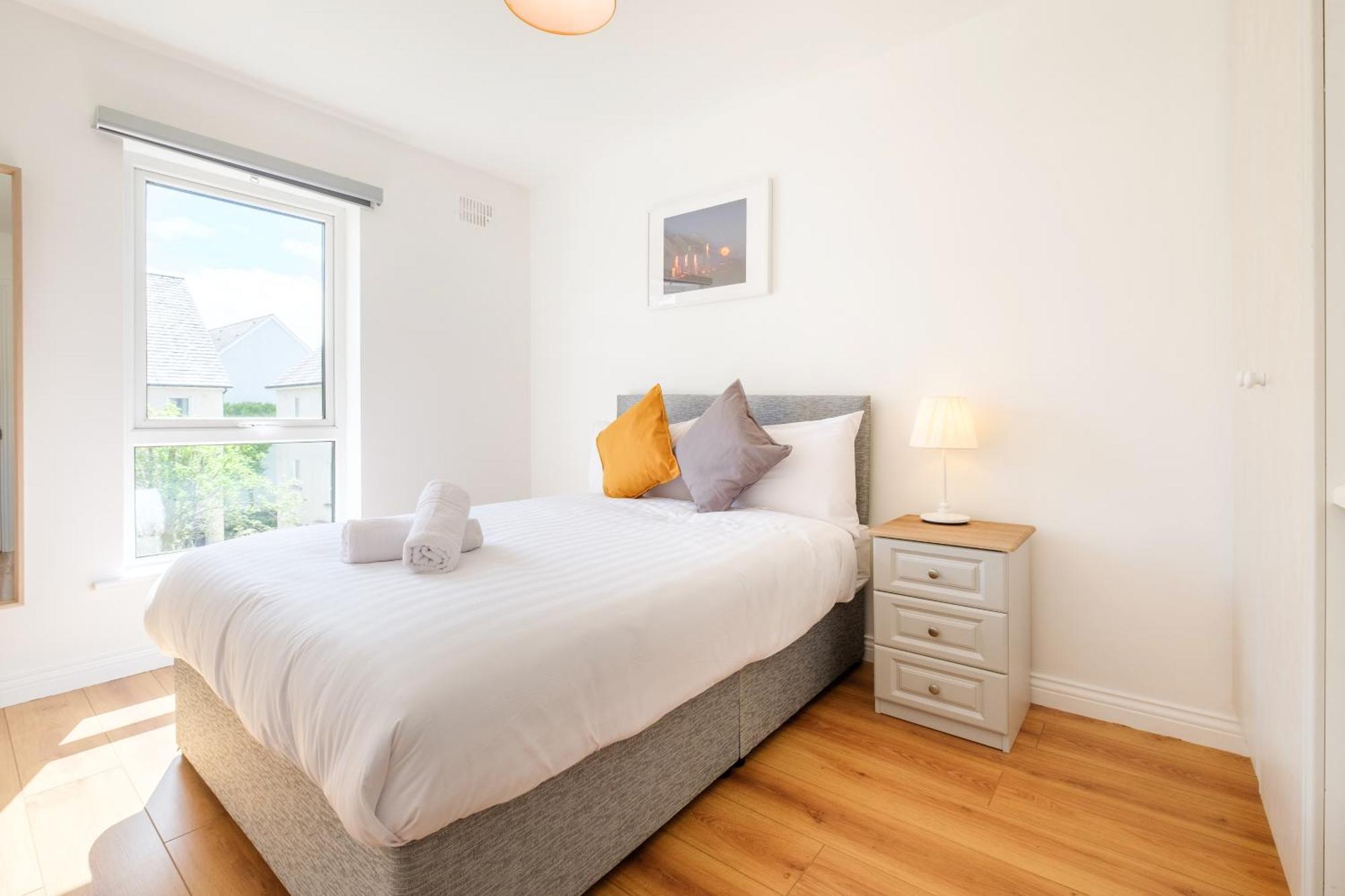 Apartamento Stylish & Modern 6-bed Townhouse W/parking Galway